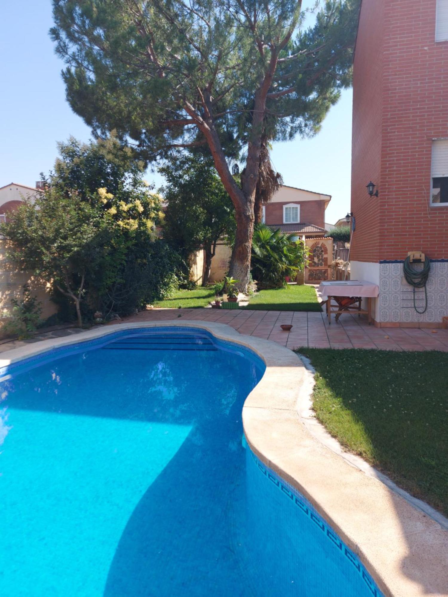 Habitacion,Piscina Y Jardin Azuqueca de Henares Exterior foto